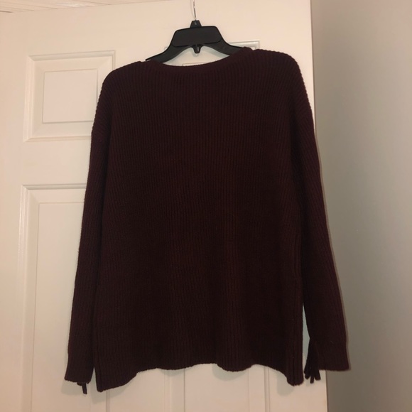 American Eagle sweater - Picture 2 of 4